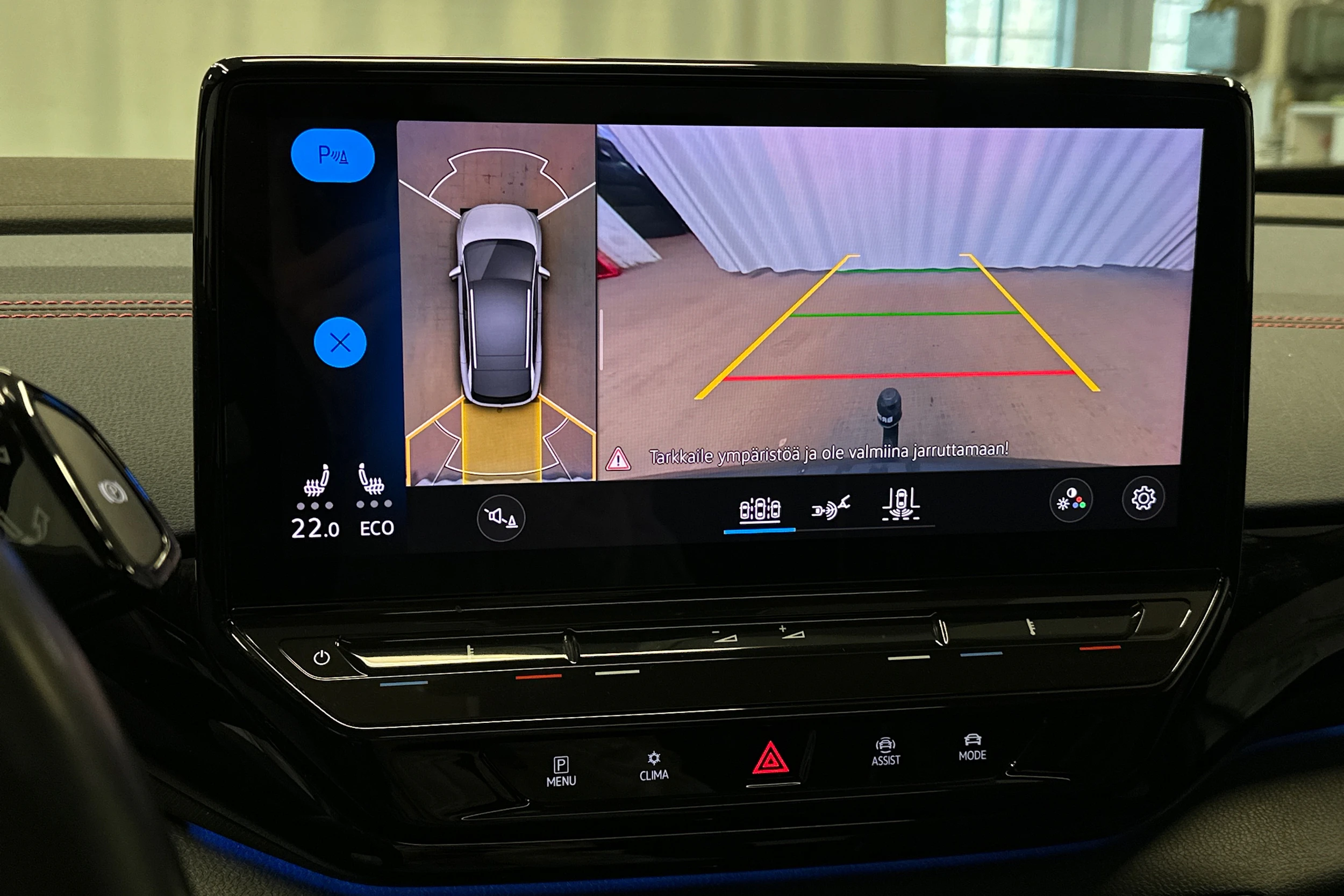 valkoinen Volkswagen ID.4 2022 kuva 29.