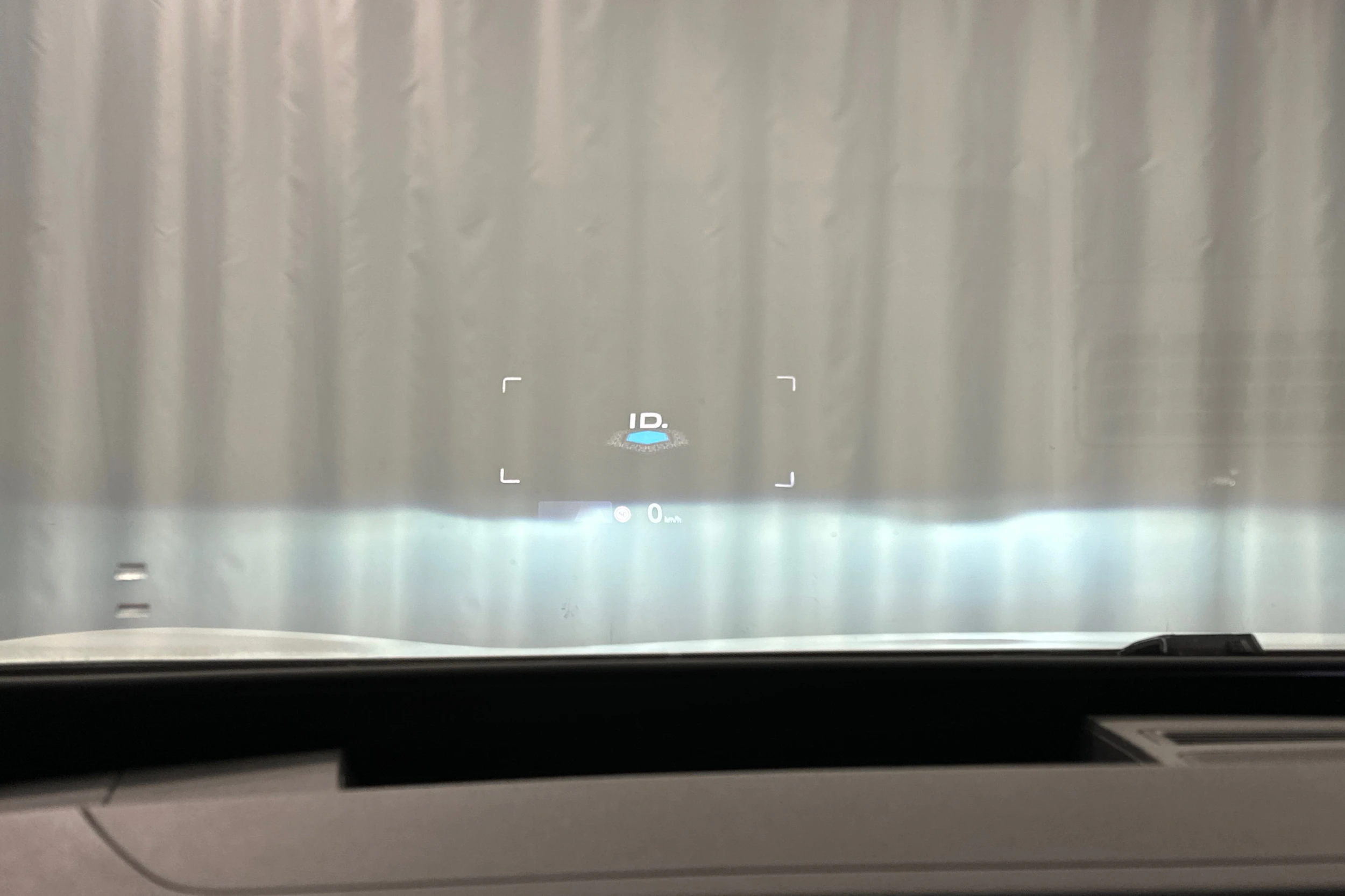 valkoinen Volkswagen ID.4 2022 kuva 32.