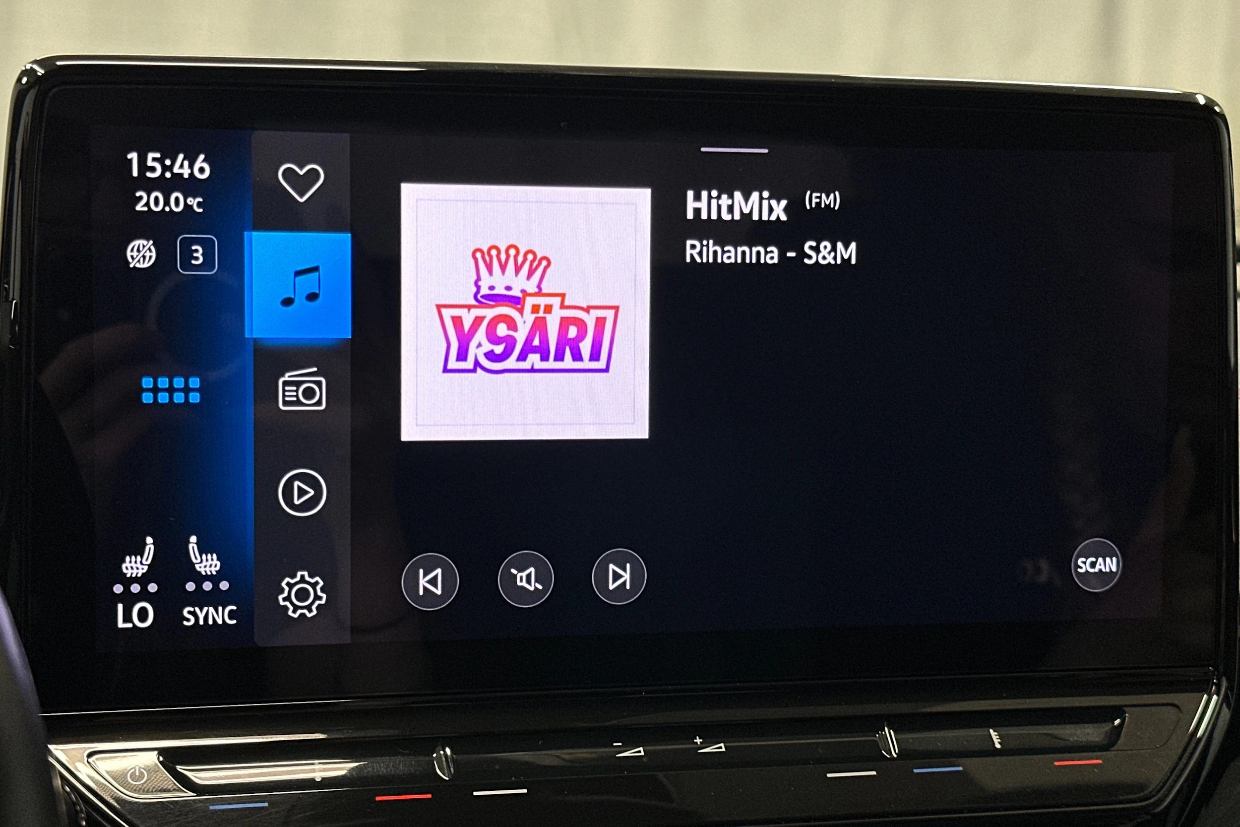 harmaa Volkswagen ID.4 2022 kuva 21.