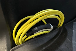 harmaa Volkswagen ID.4 2022 kuva 35.