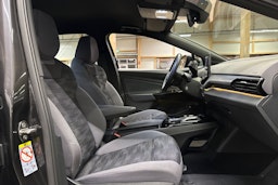 harmaa Volkswagen ID.4 2022 kuva 14.