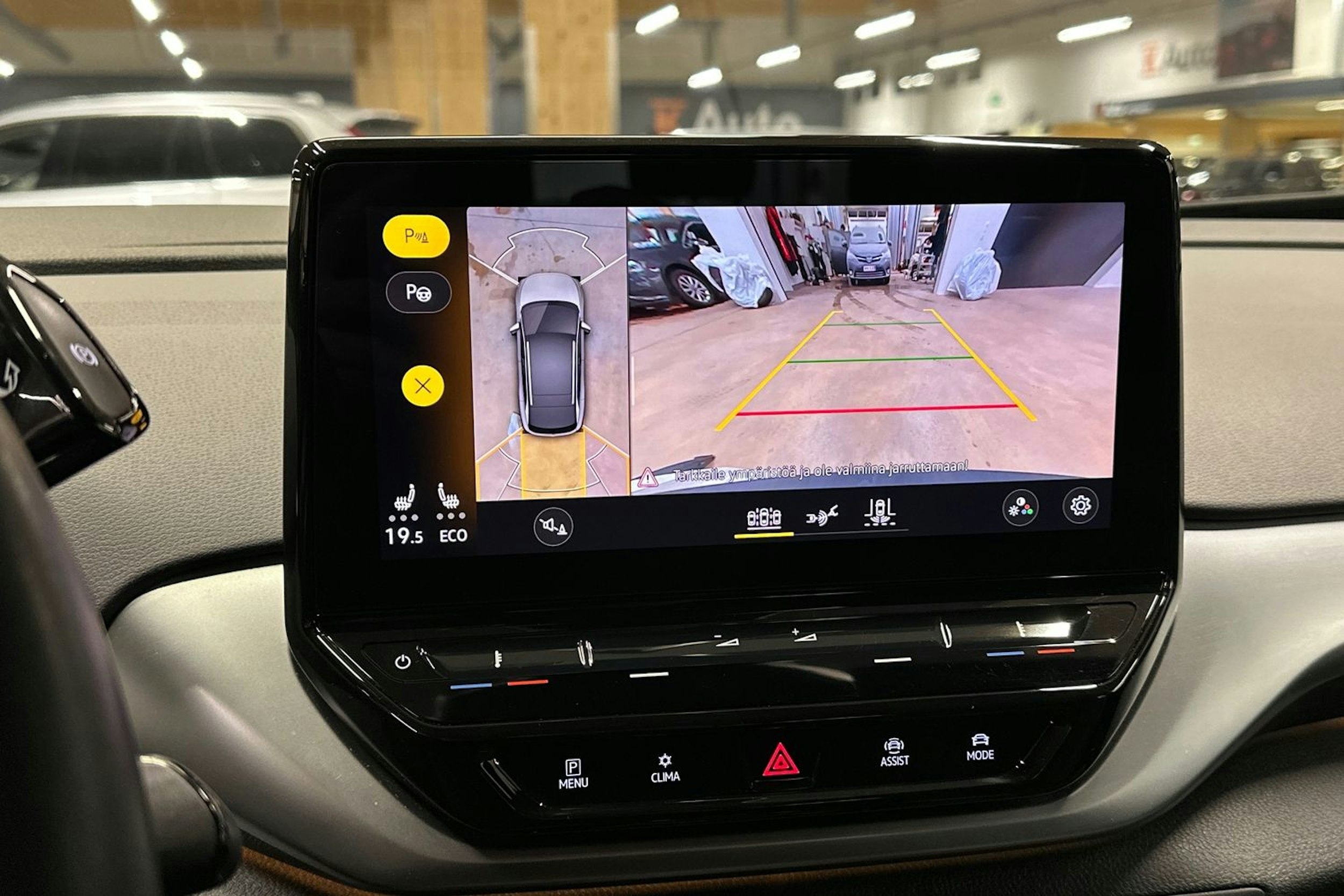 harmaa Volkswagen ID.4 2022 kuva 16.