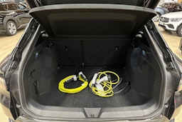 harmaa Volkswagen ID.4 2022 kuva 26.