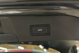 harmaa Volkswagen ID.4 2022 kuva 27.