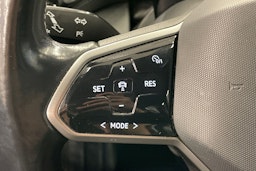 Valkoinen Volkswagen ID.4 2022 kuva 27.