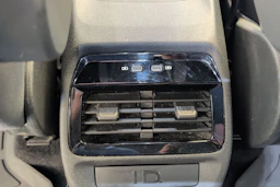 valkoinen Volkswagen ID.4 2022 kuva 30.