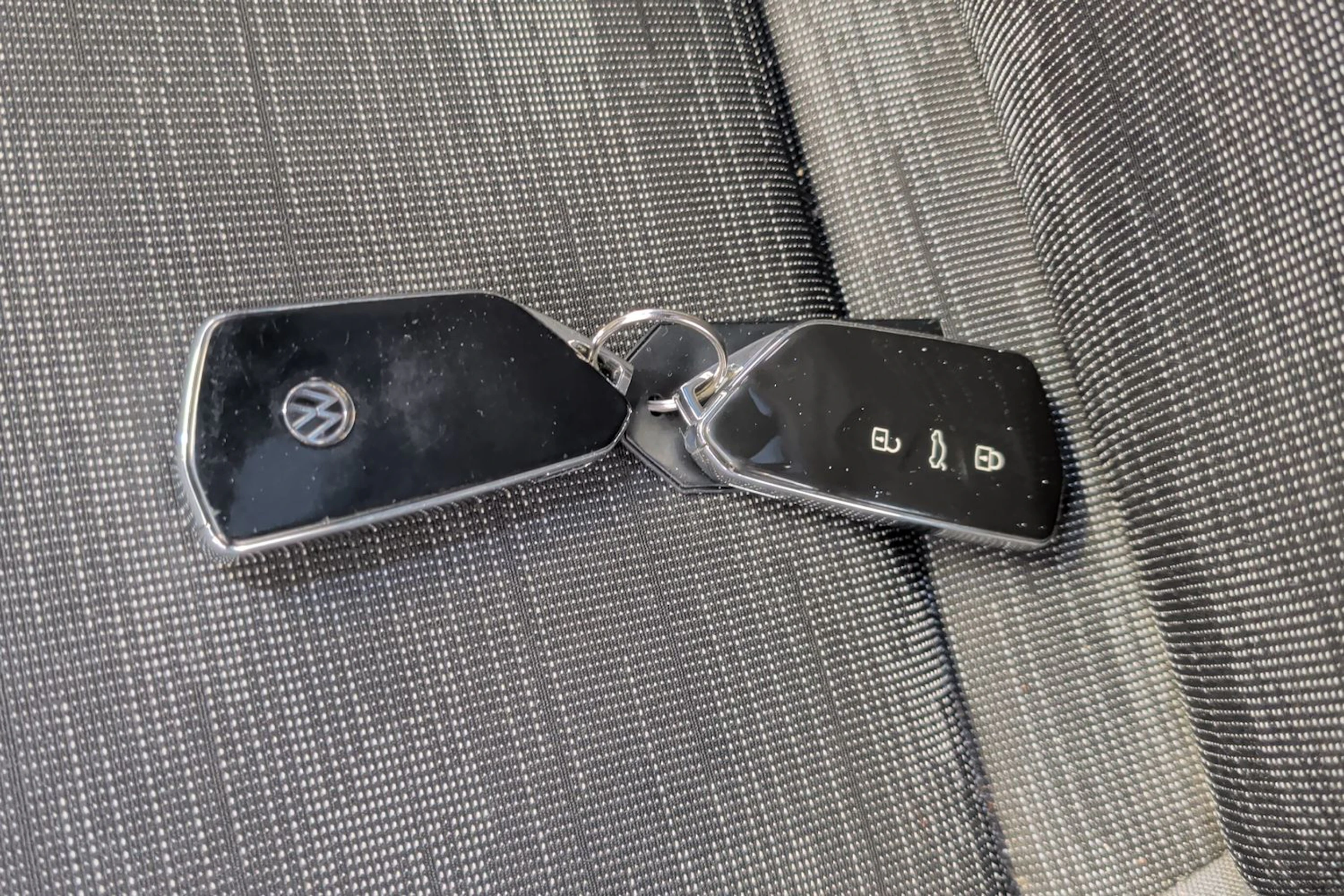 valkoinen Volkswagen ID.4 2022 kuva 32.