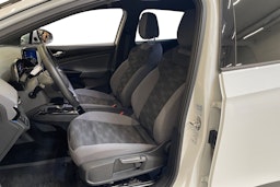 valkoinen Volkswagen ID.4 2022 kuva 7.