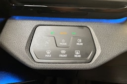 valkoinen Volkswagen ID.4 2022 kuva 29.