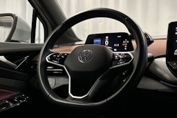 valkoinen Volkswagen ID.4 2022 kuva 9.