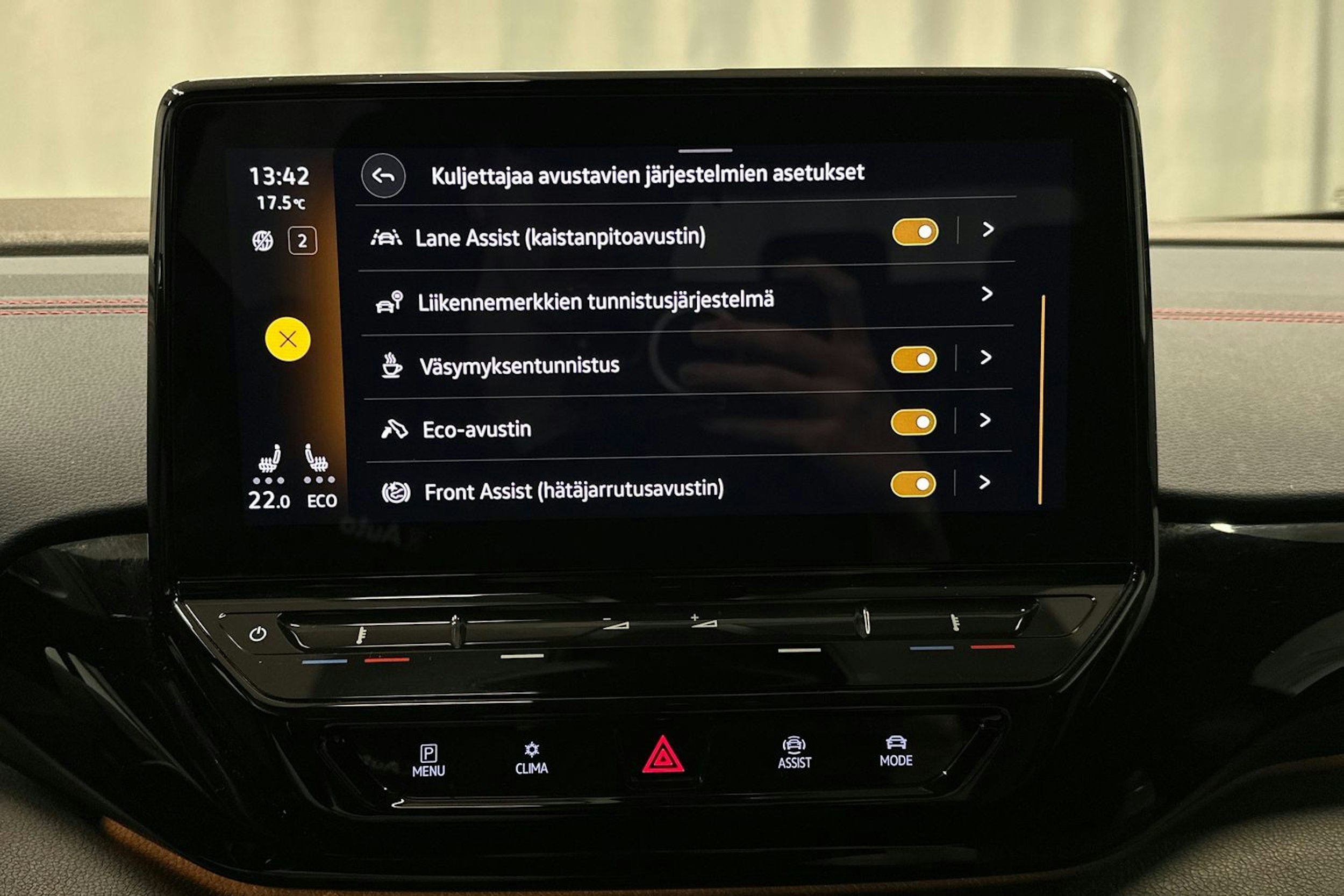 harmaa Volkswagen ID.4 2022 kuva 28.