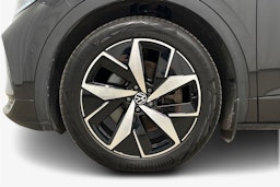 harmaa Volkswagen ID.4 2022 kuva 9.