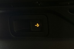 harmaa Volkswagen ID.4 2022 kuva 12.