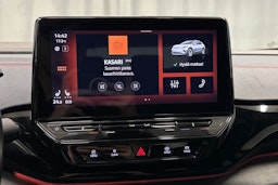 harmaa Volkswagen ID.4 2022 kuva 18.