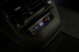 harmaa Volkswagen ID.4 2022 kuva 16.