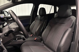 harmaa Volkswagen ID.4 2022 kuva 18.
