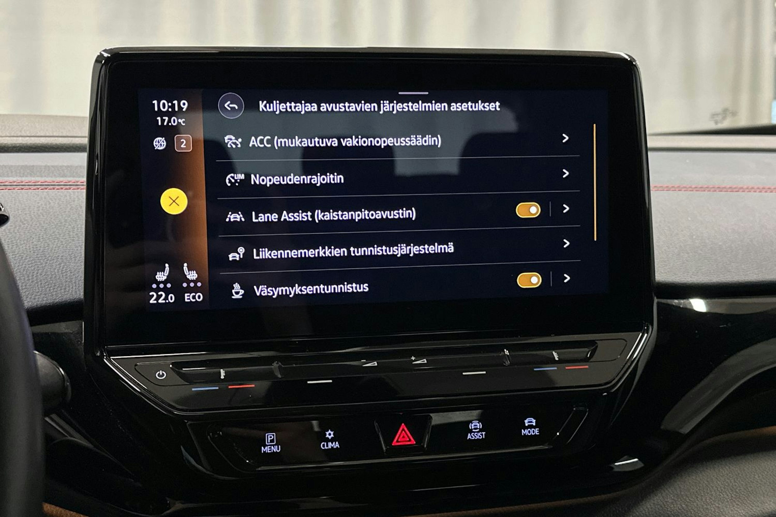 harmaa Volkswagen ID.4 2022 kuva 27.