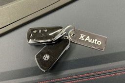harmaa Volkswagen ID.4 2022 kuva 31.
