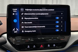 punainen Volkswagen ID.4 2022 kuva 29.