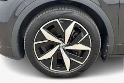 harmaa Volkswagen ID.4 2022 kuva 11.
