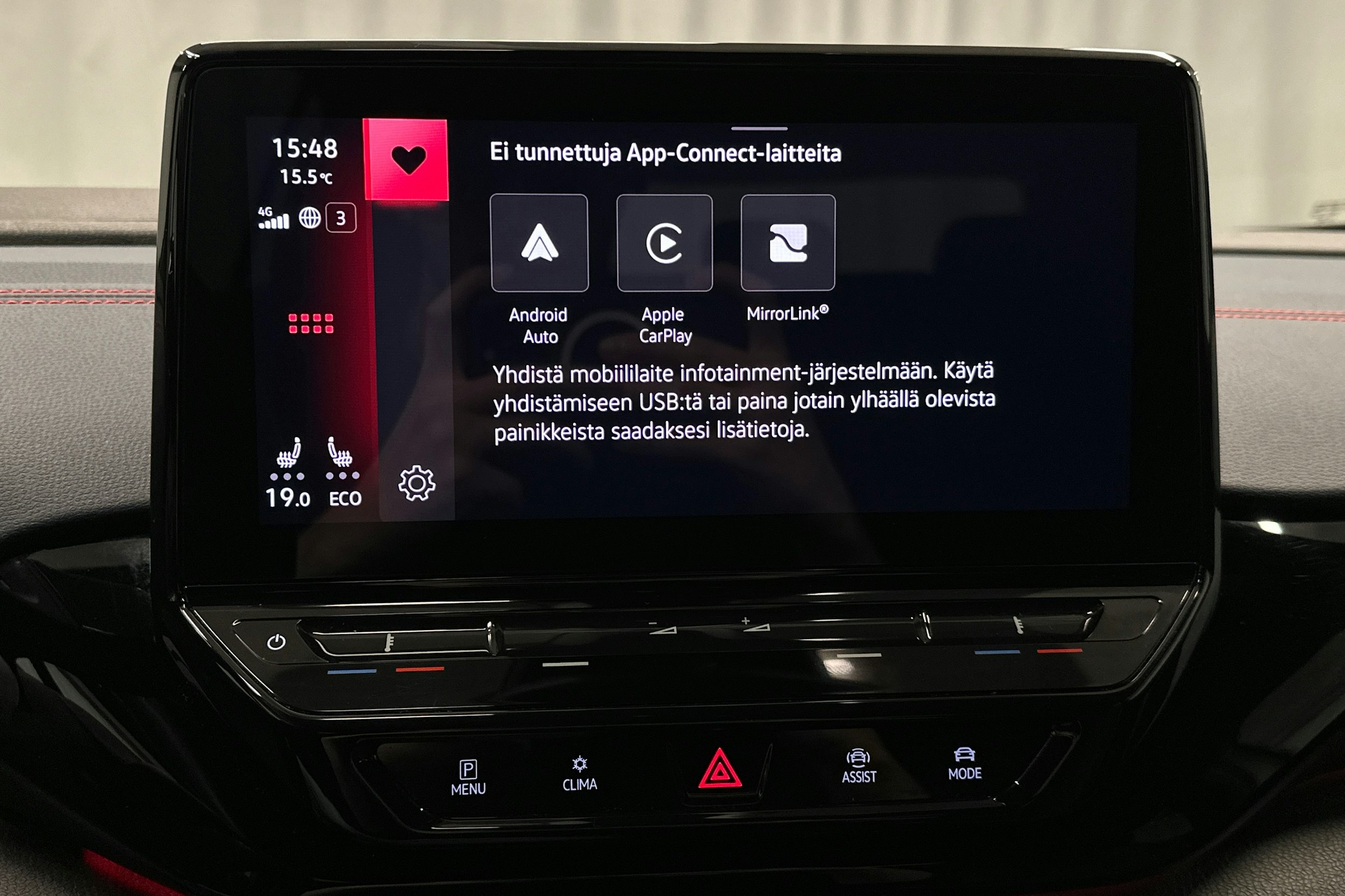 valkoinen Volkswagen ID.4 2022 kuva 20.