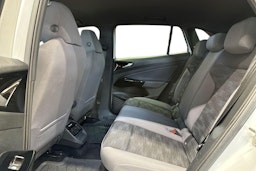 valkoinen Volkswagen ID.4 2022 kuva 10.