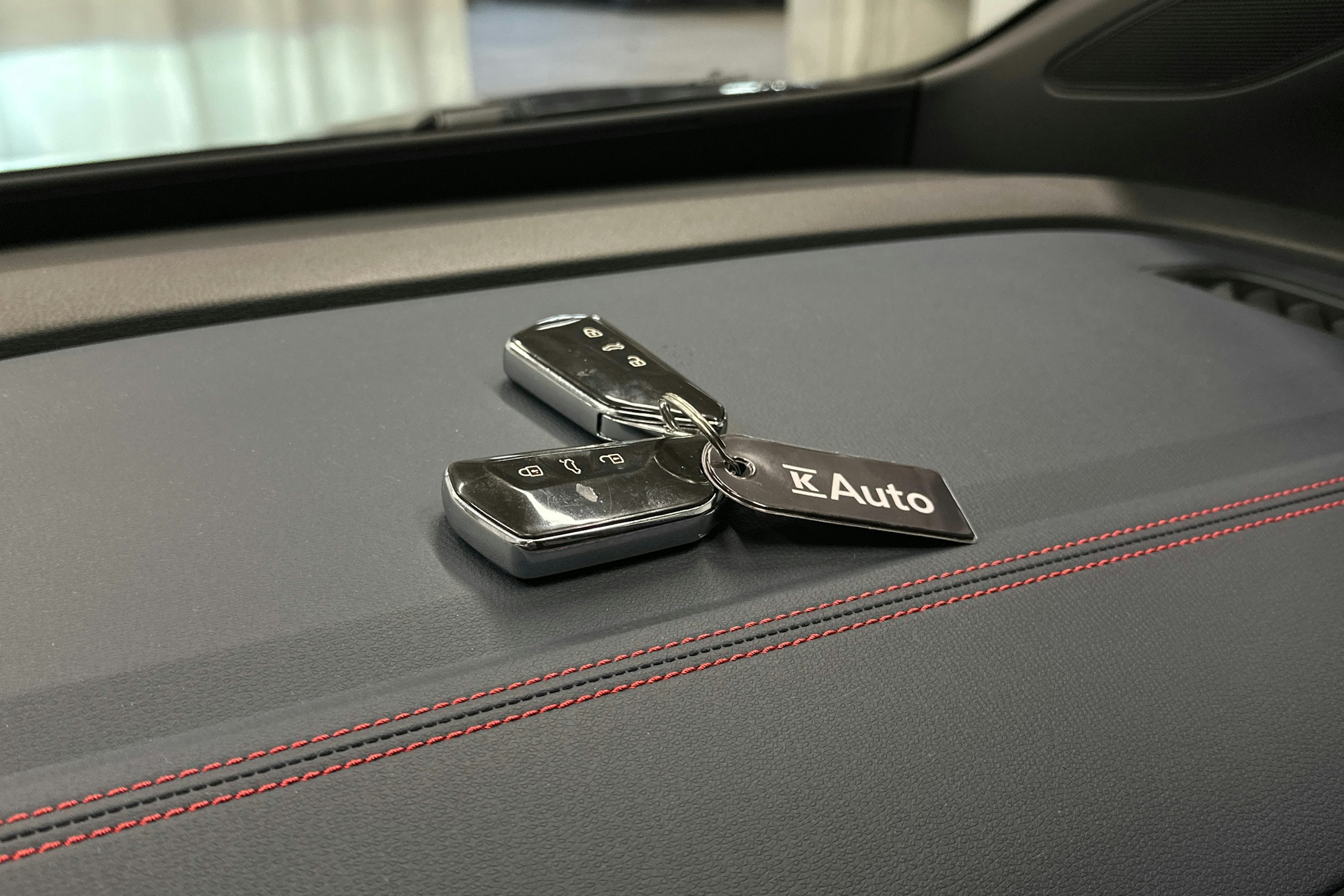 musta Volkswagen ID.4 2022 kuva 27.