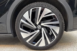 musta Volkswagen ID.4 2022 kuva 11.