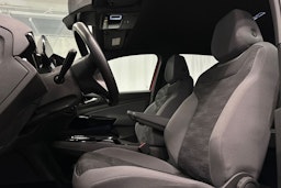 punainen Volkswagen ID.4 2022 kuva 15.