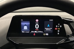 punainen Volkswagen ID.4 2022 kuva 19.