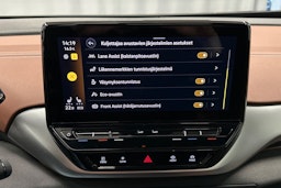 punainen Volkswagen ID.4 2022 kuva 28.