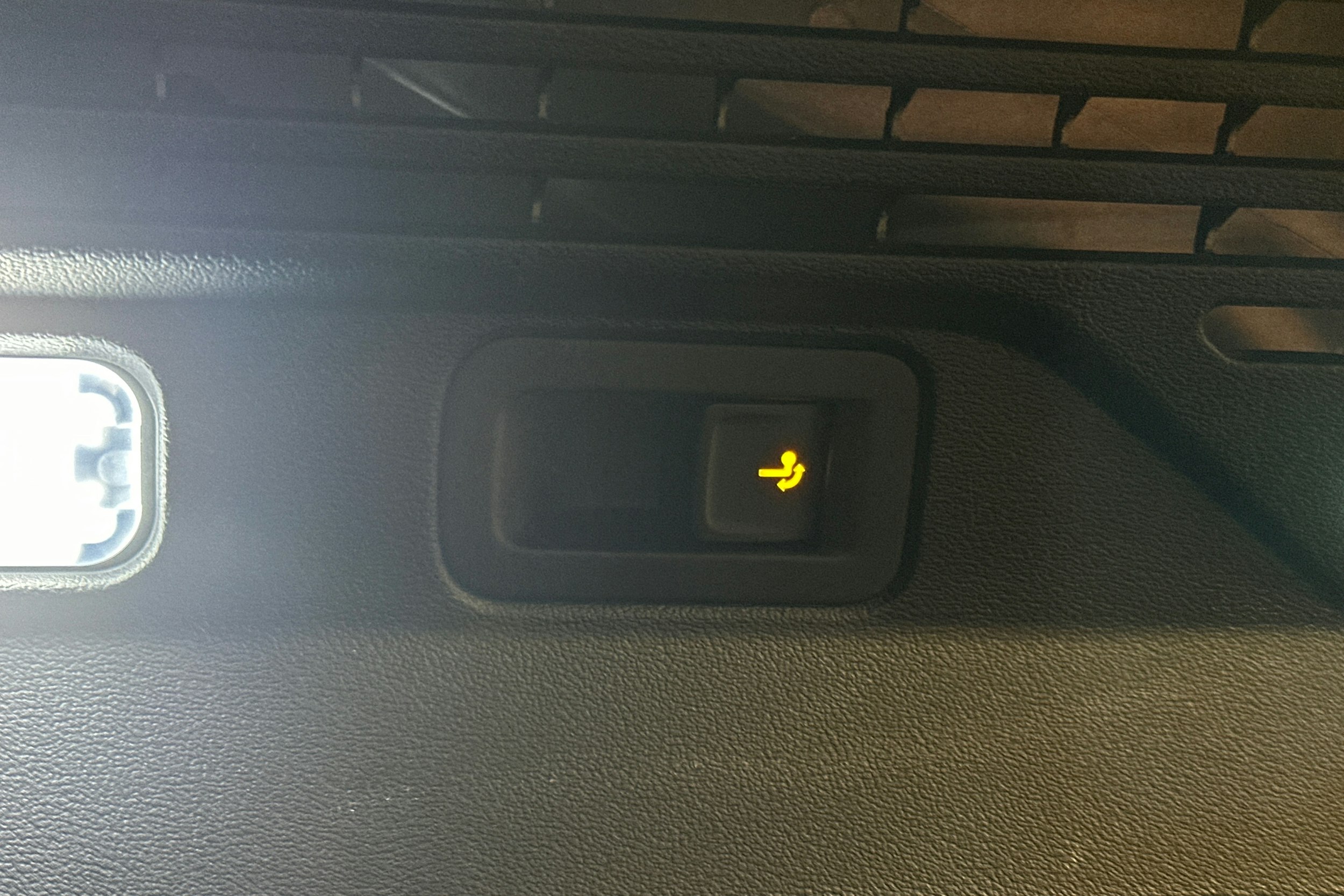 hopea Volkswagen ID.4 2022 kuva 15.