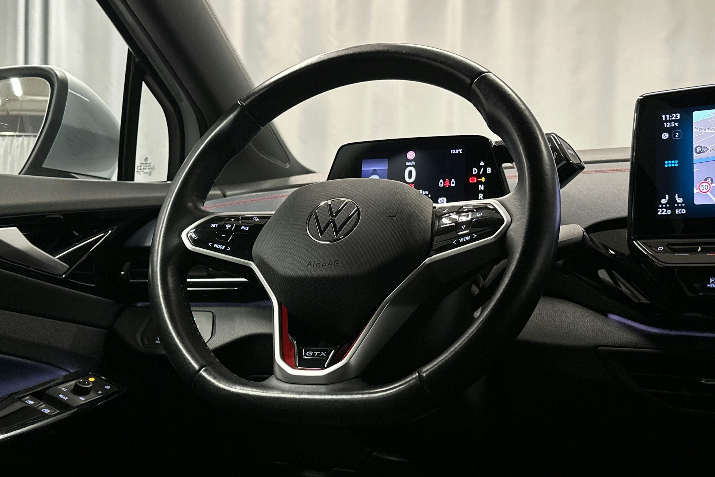 hopea Volkswagen ID.4 2022 kuva 17.