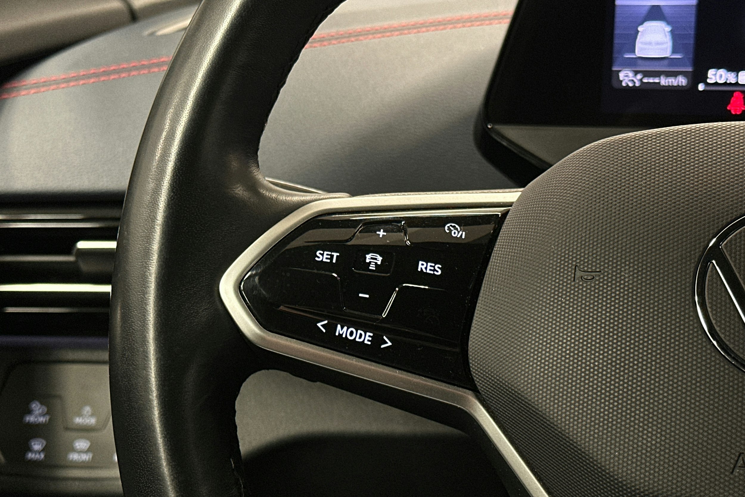 hopea Volkswagen ID.4 2022 kuva 18.