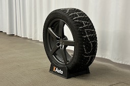 valkoinen Volkswagen ID.4 2022 kuva 13.