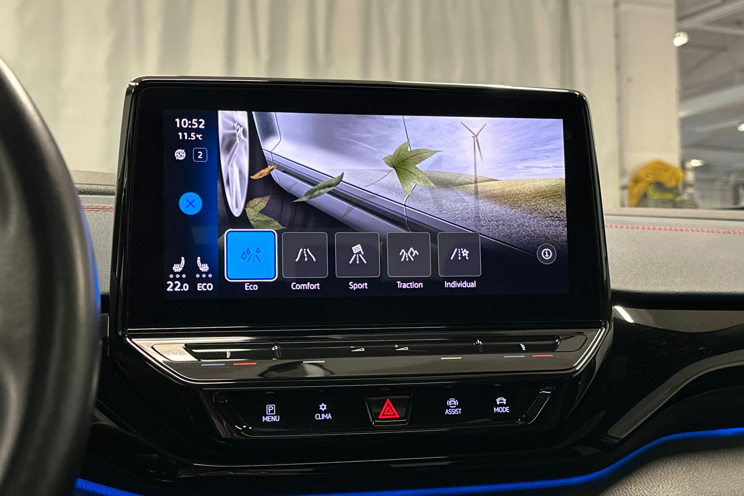 valkoinen Volkswagen ID.4 2022 kuva 30.