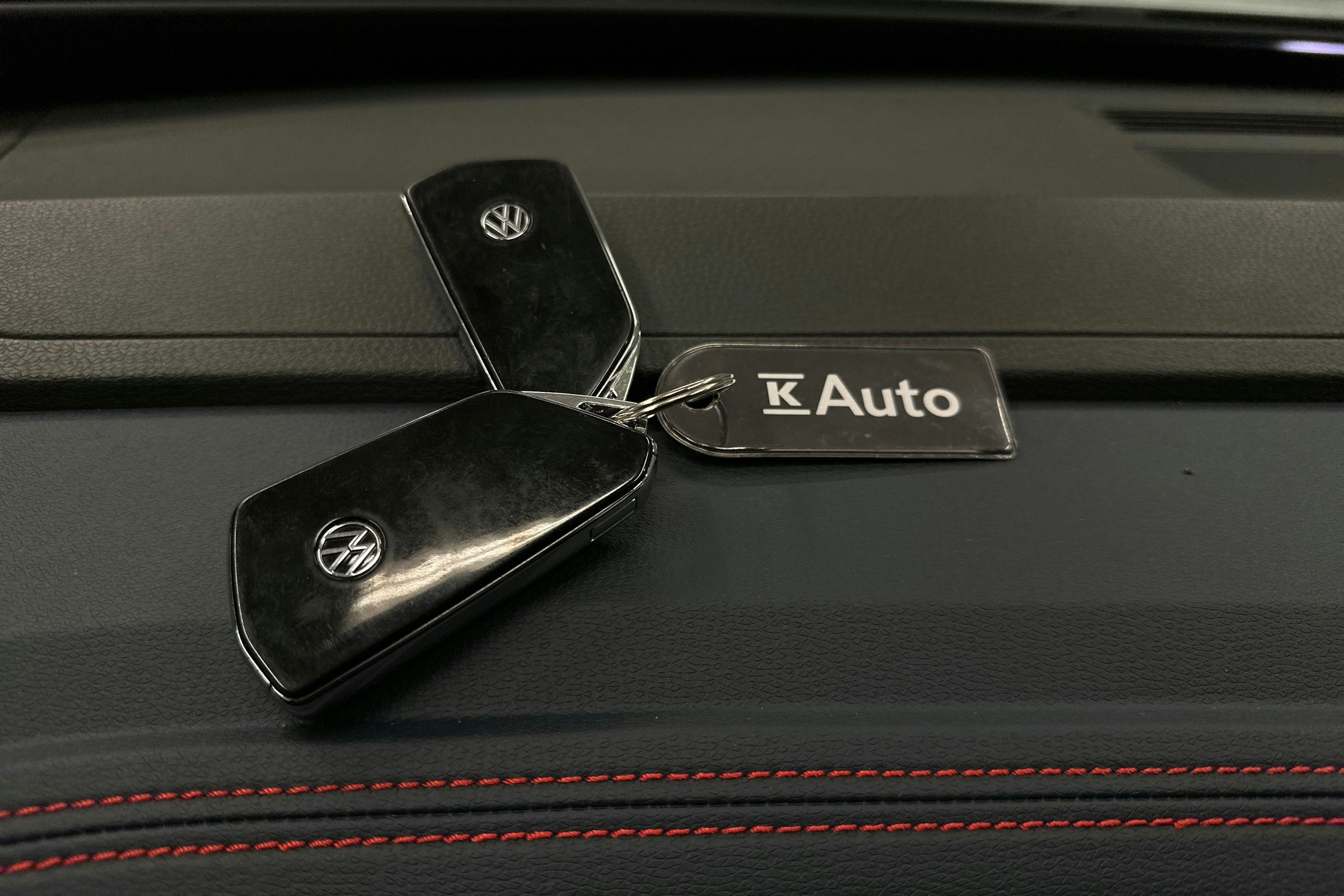 valkoinen Volkswagen ID.4 2022 kuva 34.