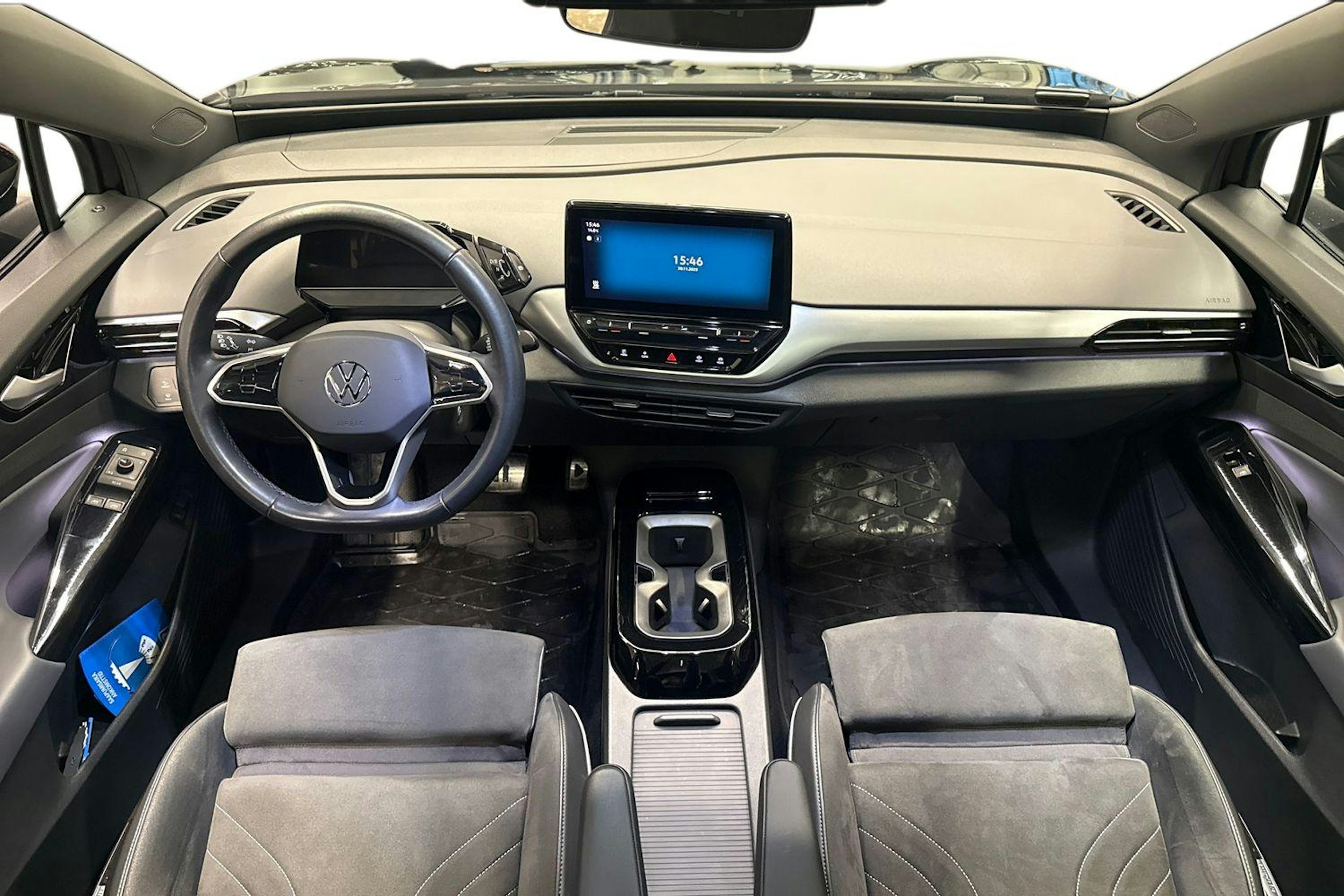 musta Volkswagen ID.4 2022 kuva 9.