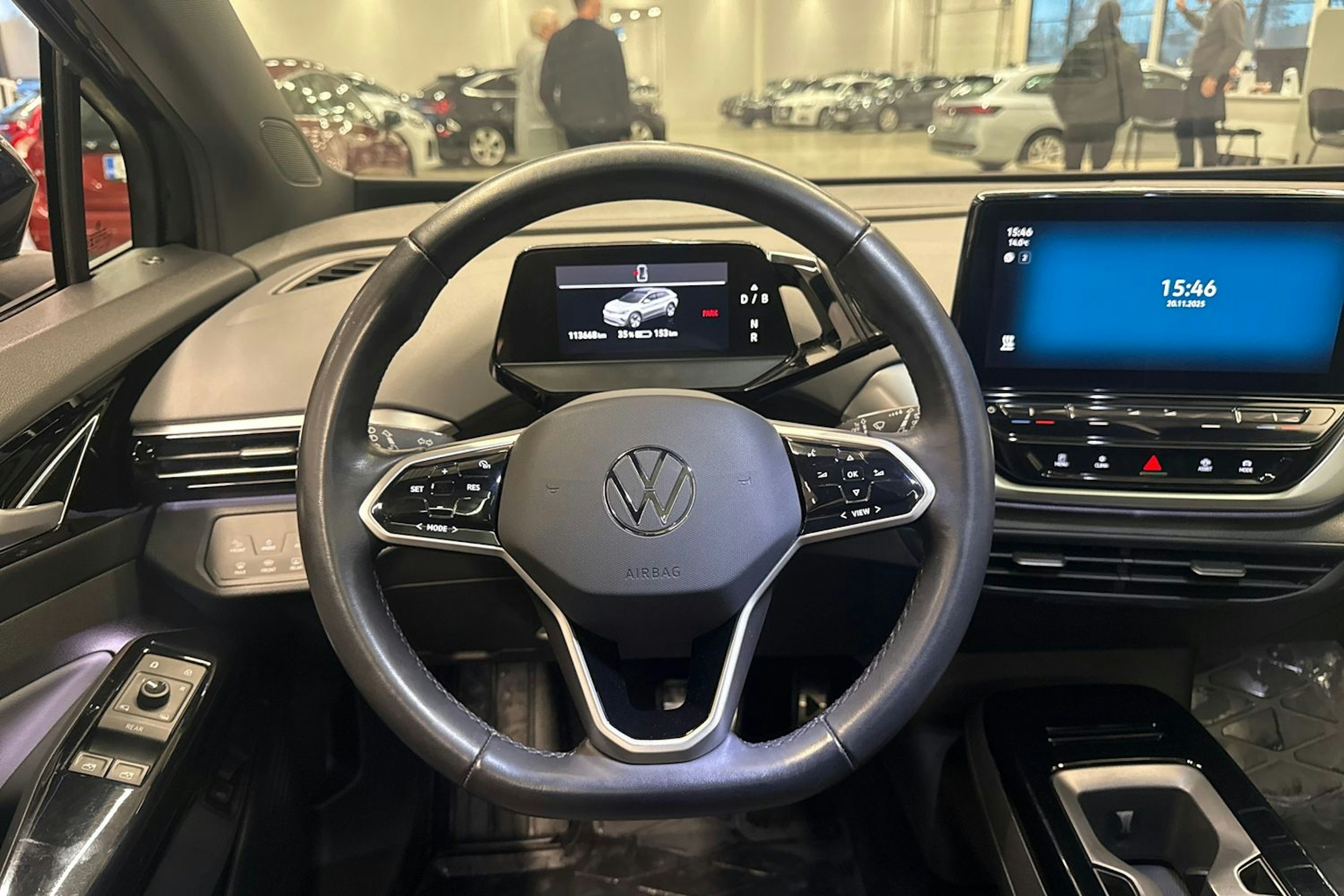 musta Volkswagen ID.4 2022 kuva 14.