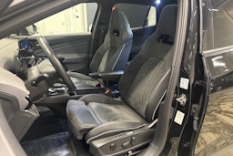 musta Volkswagen ID.4 2022 kuva 26.