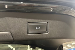 musta Volkswagen ID.4 2022 kuva 30.