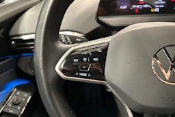 valkoinen Volkswagen ID.4 2022 kuva 14.