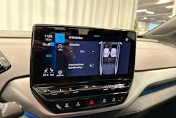 valkoinen Volkswagen ID.4 2022 kuva 23.