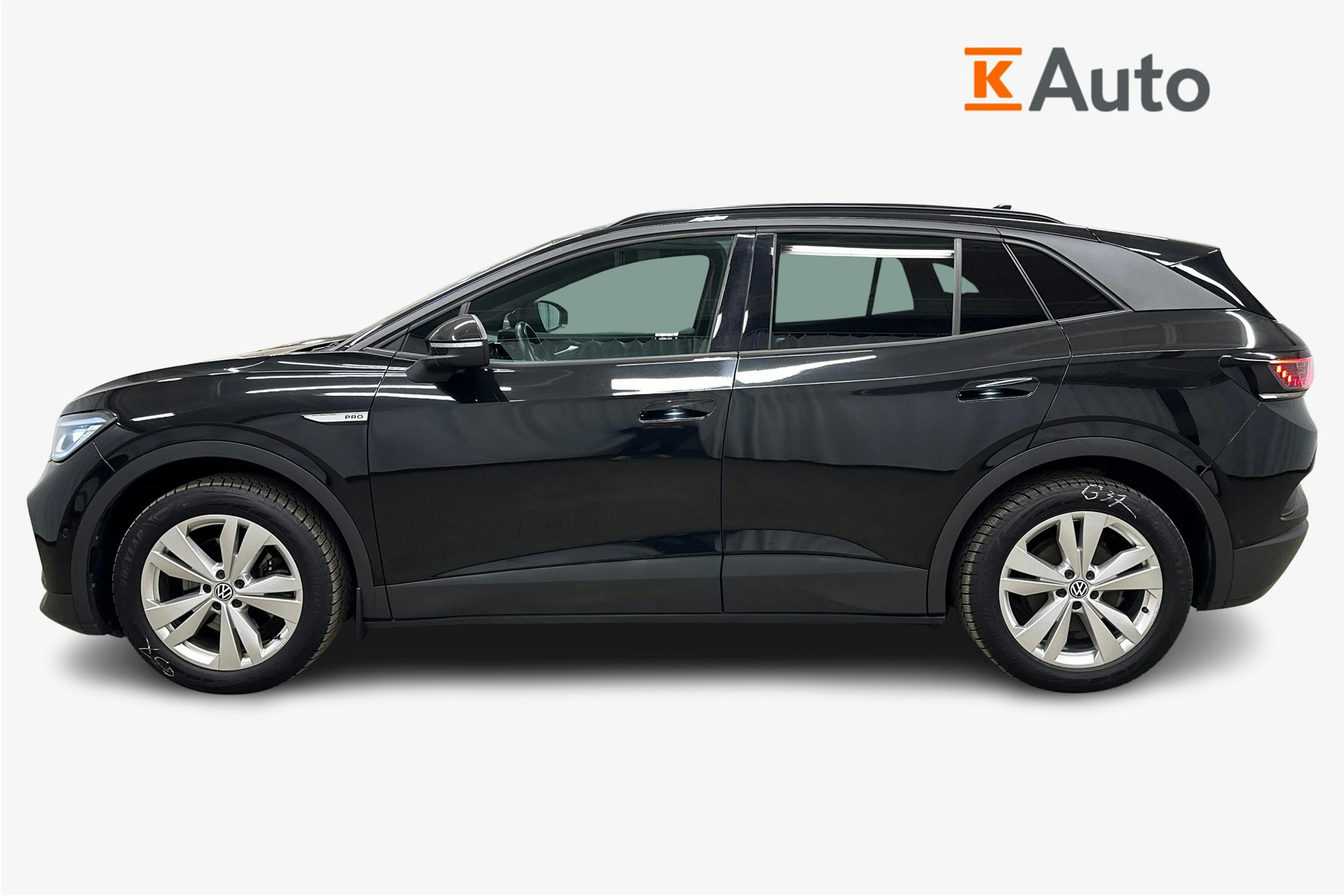 musta Volkswagen ID.4 2022 kuva 6.