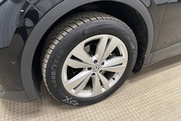 musta Volkswagen ID.4 2022 kuva 13.