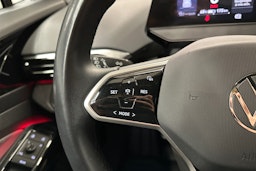 musta Volkswagen ID.4 2022 kuva 14.