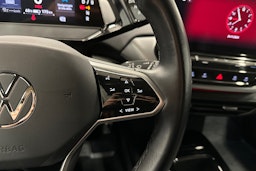 musta Volkswagen ID.4 2022 kuva 15.