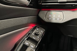 musta Volkswagen ID.4 2022 kuva 17.