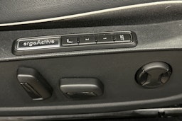 harmaa Volkswagen ID.4 2022 kuva 20.