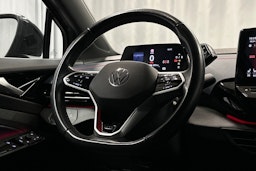 harmaa Volkswagen ID.4 2022 kuva 21.